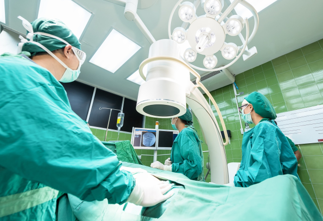 Photo d'un bloc de chirurgie moderne