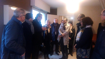 Photo des 3 délégués en compagnie de tous les acteurs du cabinet éphémère de Pontarlier