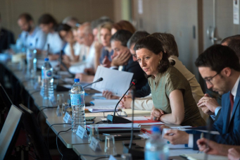 Photographie des participants au comité de pilotage du plan d'accès territorial aux soins, présidé par Agnès Buzyn