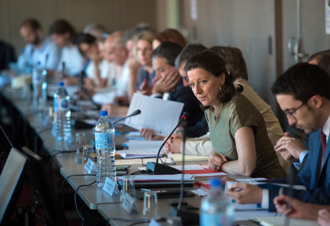 Photographie des participants au comité de pilotage du plan d'accès territorial aux soins, présidé par Agnès Buzyn